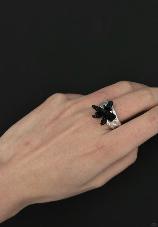 Burnt Leaf Ring | Eternal Bloom & Poetic Design (Limited Edition)