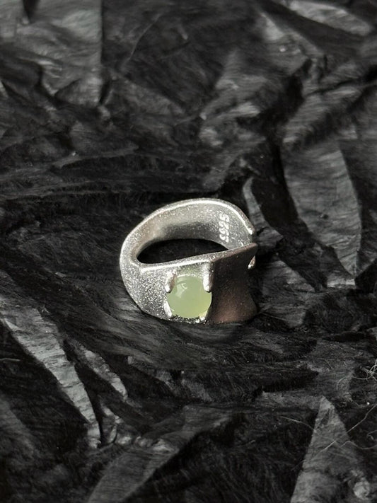 Green Is the Heart of Spring | Oakmoss Minimalist Ear Cuff