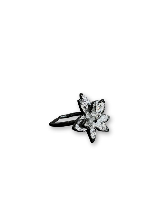 Wilted Lily Ring | Poetic Elegance & Timeless Design (Limited Edition)