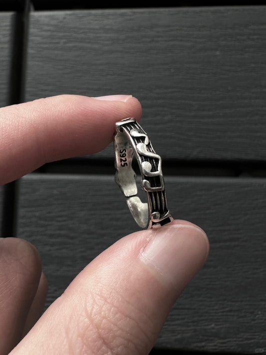 Musical Soul Debris | Fragmented Self in Melody Ring (Y2K Limited)