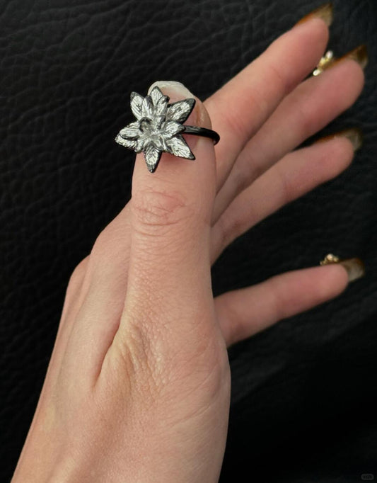 Wilted Lily Ring | Poetic Elegance & Timeless Design (Limited Edition)