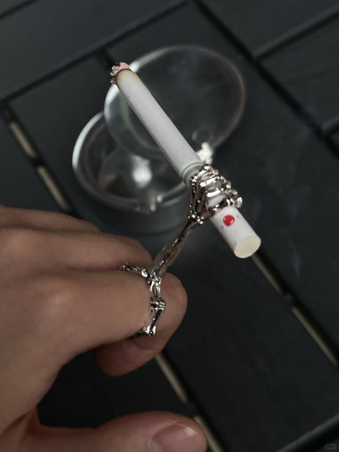 Gifted Moment | Unwrapped Delight Ring for Y2K Celebration (Limited)