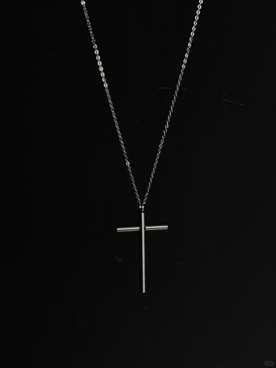 Hidden Blade Cross Necklace | Gothic Portable Knife Pendant for Urban Edge