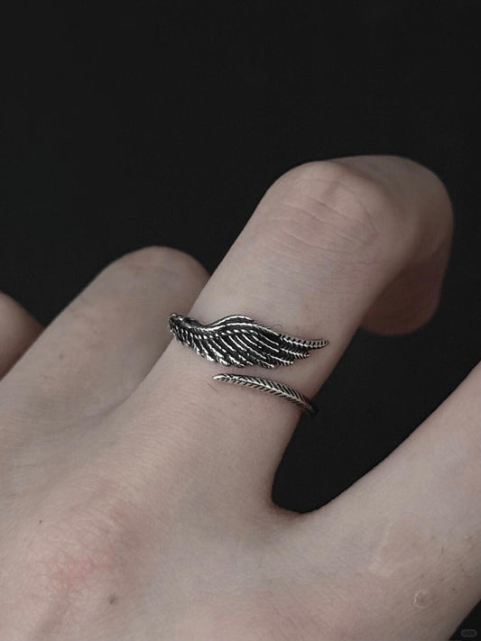 Lone Feather Chronicle | Asymmetric Feather Wing Statement Ring (Y2K Limited)