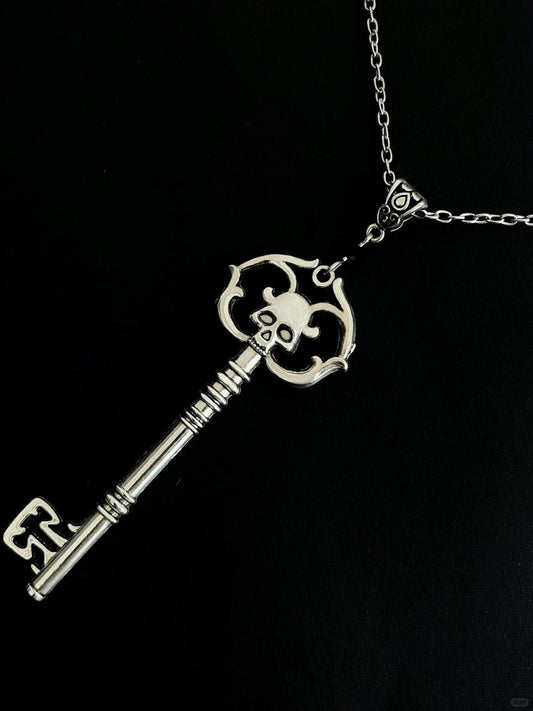 Dark Key of Nevermore | Raven’s Necromantic Key Pendant (Y2K Limited)