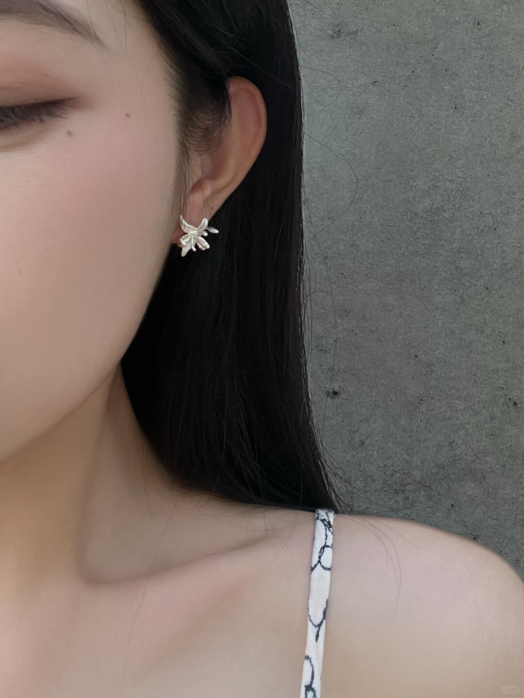 Y2Bling Silver Jasmine Earrings | Silver Jasmine (Limited Edition)