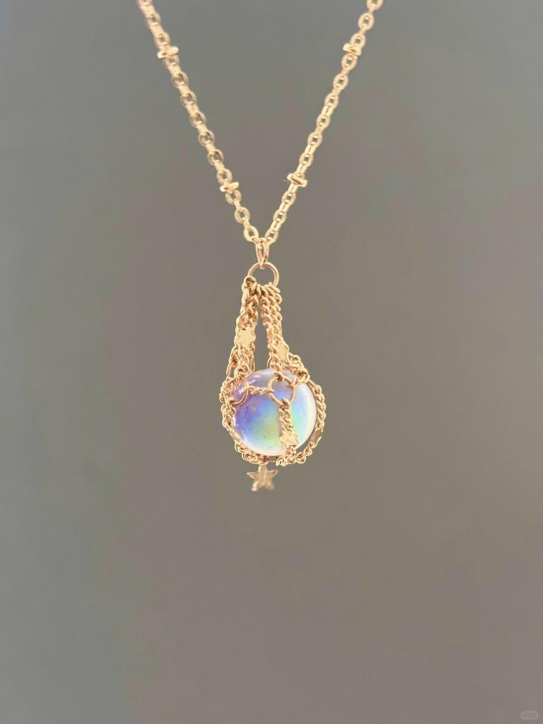Star Dreamcatcher Necklace | Celestial Elegance & Poetic Design (Limited Edition)