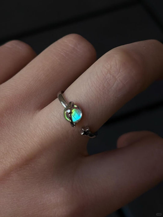 Sternstunde | Y2K Aurora Ring for Cosmic Timing and Quiet Collisions