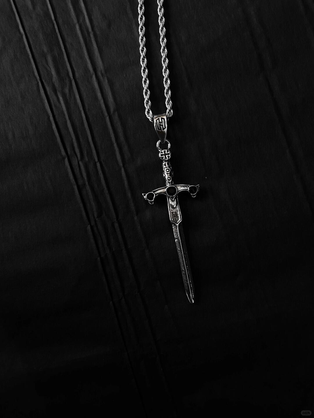 Sword Soul Necklace | Cold Elegance & Shadows (Limited Edition)