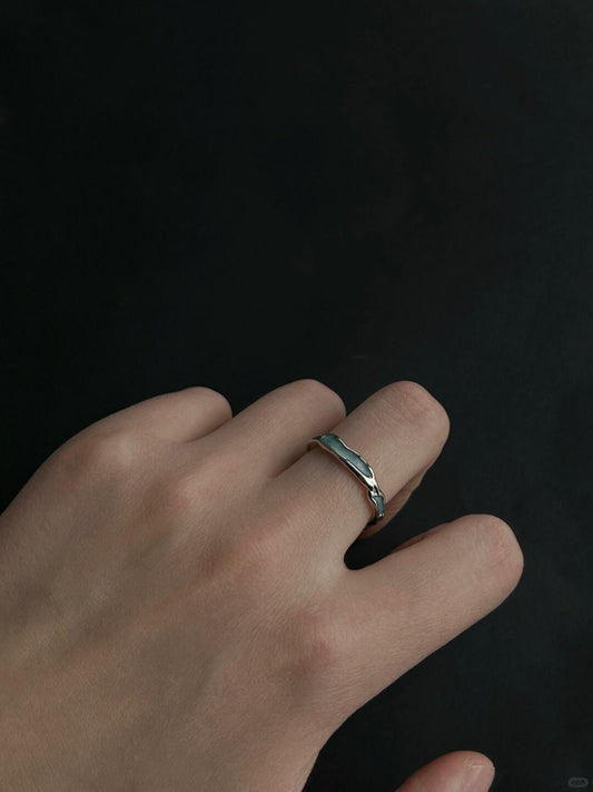 Anello Turn Blue | Anello poetico e minimalista in argento per sognatori e vagabondi