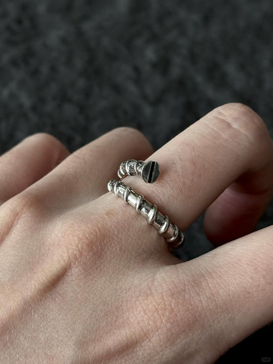 Vintage Ring | Rusted Nail – Freedom in Decay (Limited Edition)