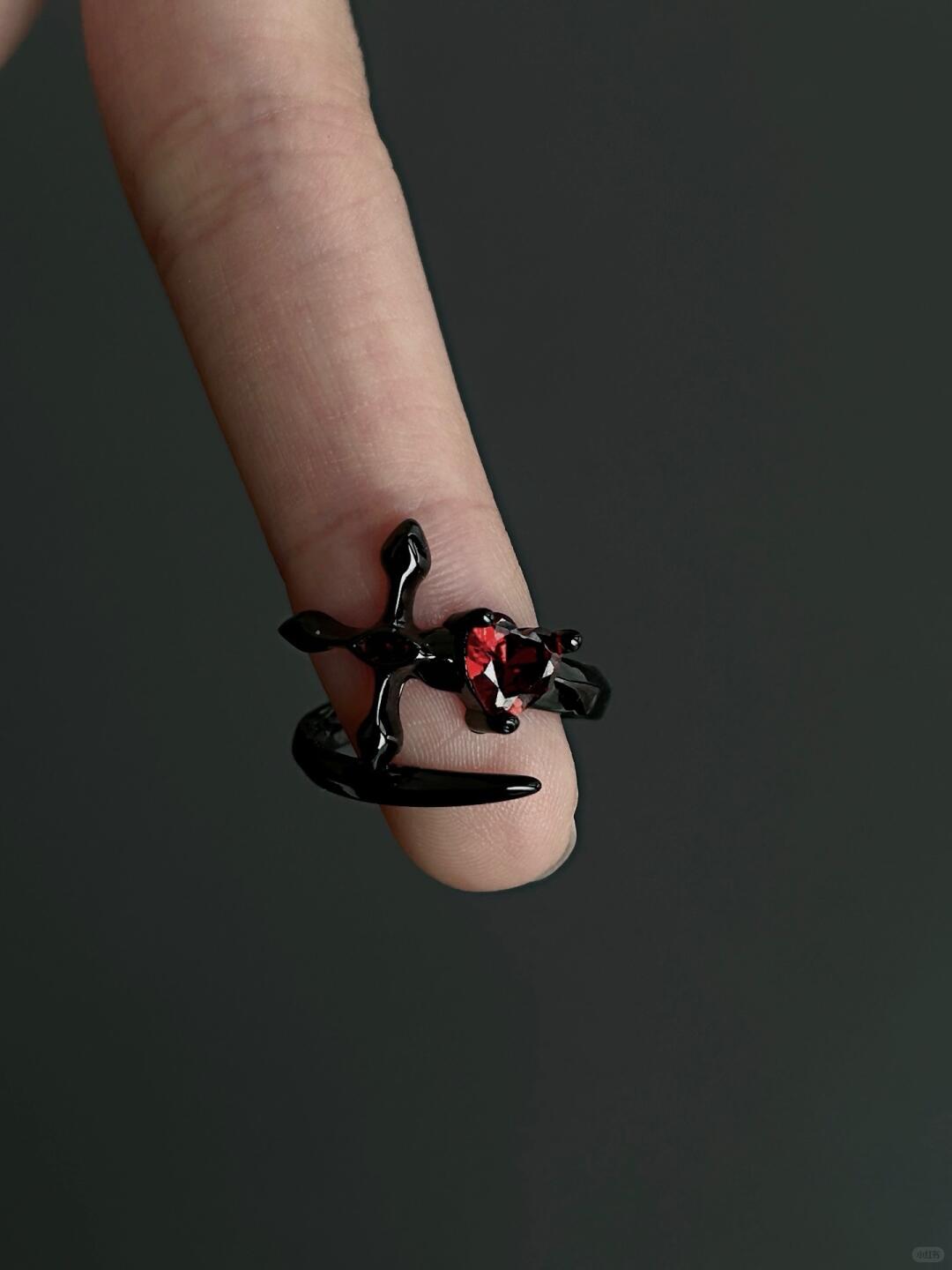 Scarlet Heart Memory | Crimson Stone & Blade Remembrance Ring (Y2K Limited)