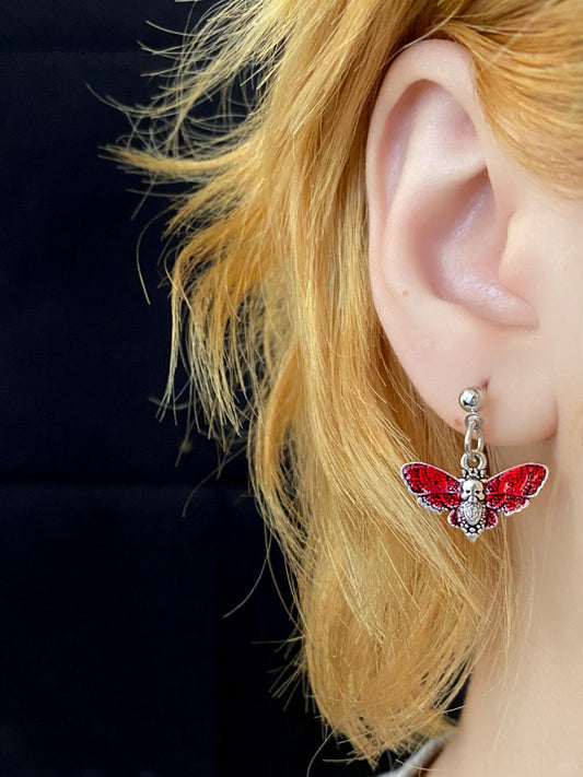 Y2Bling Silent Lamb Stud Earrings | Silent Lamb (Limited Edition)