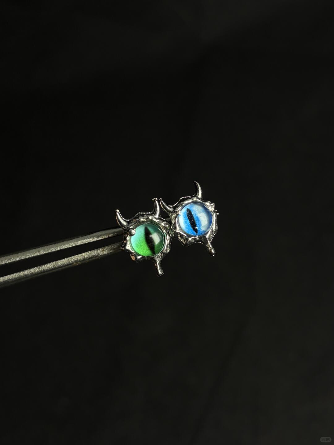 Satan’s Glance Earrings | Everyday Minimal Goth (Limited Edition)
