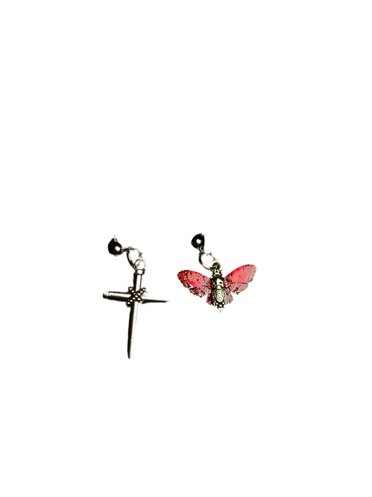 Y2Bling Silent Lamb Stud Earrings | Silent Lamb (Limited Edition)