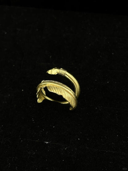 Levioso | Platform 9¾ Levitation Spell Ring (Y2K Limited)