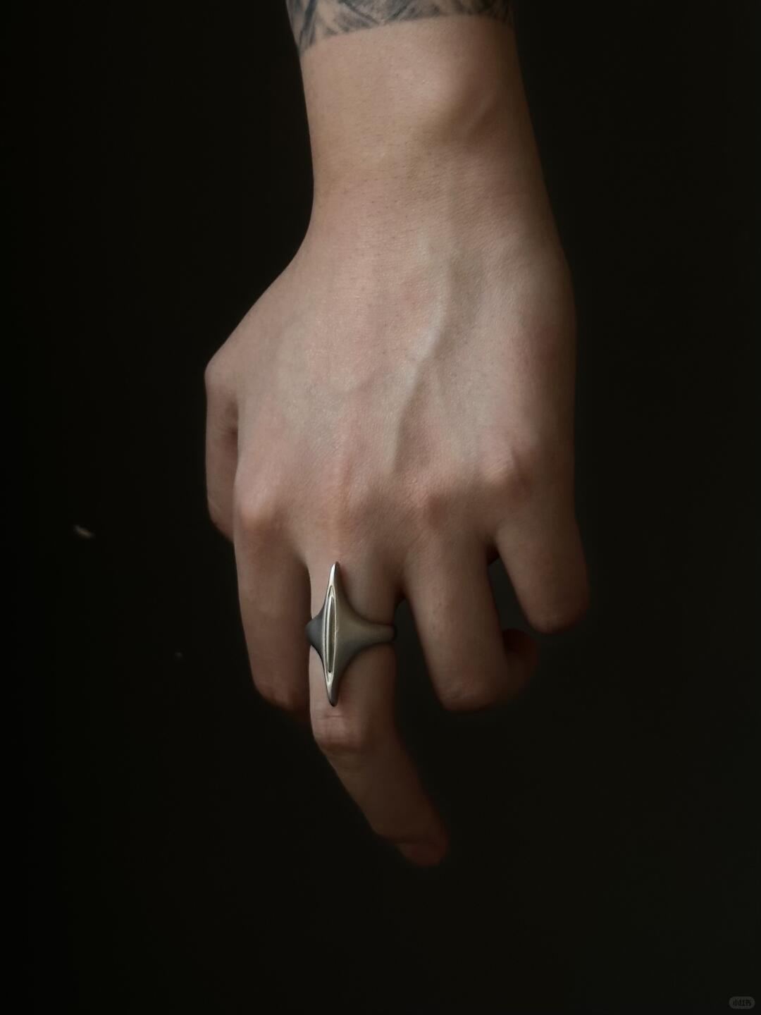 Cosmic Meteor Cruiser | Alien Ship & Meteorite Ring (Y2K Limited)