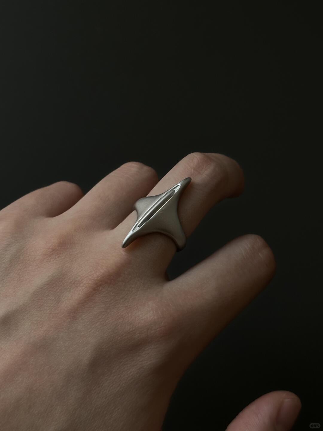 Cosmic Meteor Cruiser | Alien Ship & Meteorite Ring (Y2K Limited)