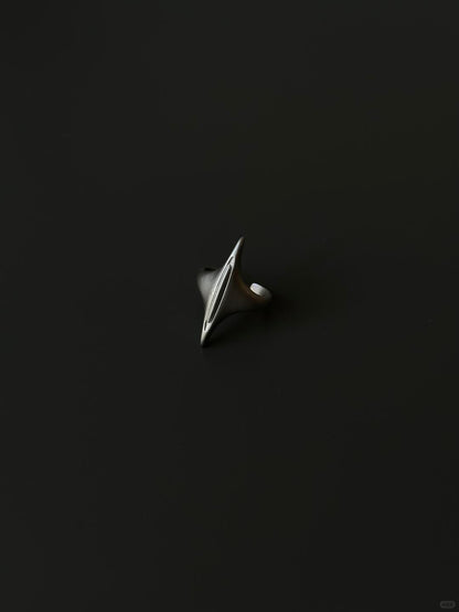 Cosmic Meteor Cruiser | Alien Ship & Meteorite Ring (Y2K Limited)