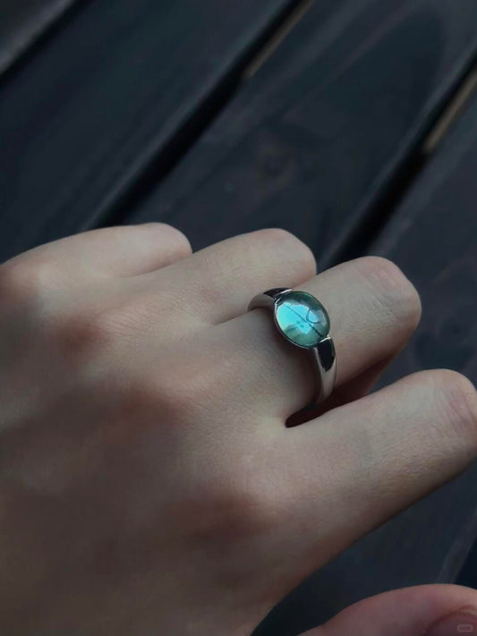 Hidden Light in Green | Autumn Reverie Ring (Y2K Limited)