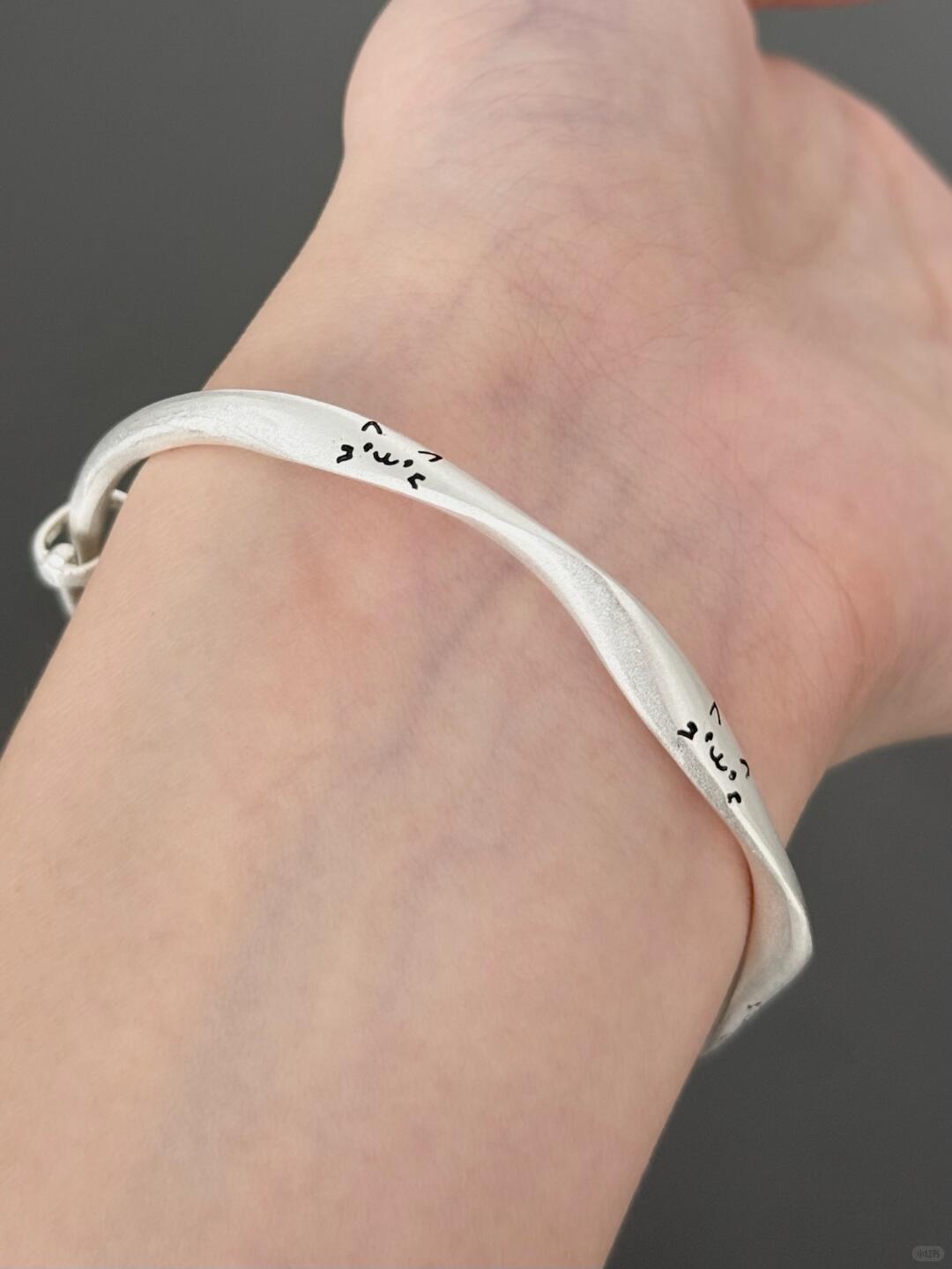 Little Kitty Bracelet | 100% Love & Fuzzy Whiskers (Limited Edition)
