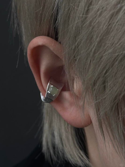 Green Is the Heart of Spring | Oakmoss Minimalist Ear Cuff Clip