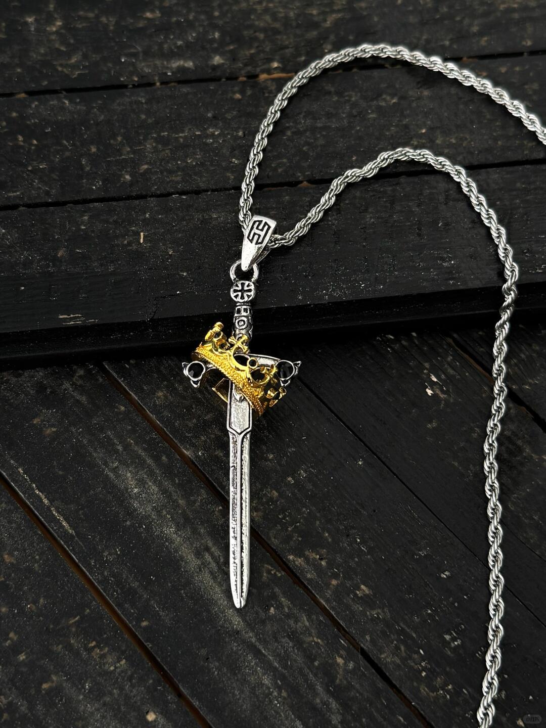 Thorn Crown Necklace | Gothic Elegance & Power (Limited Edition)