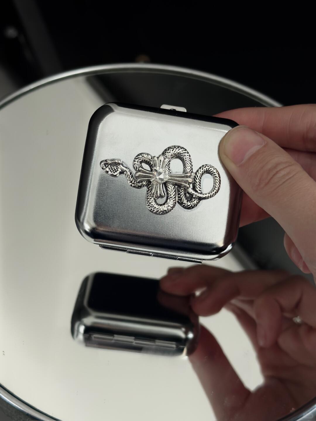 Memento Ashtray | Portable Y2K Nostalgia Gift