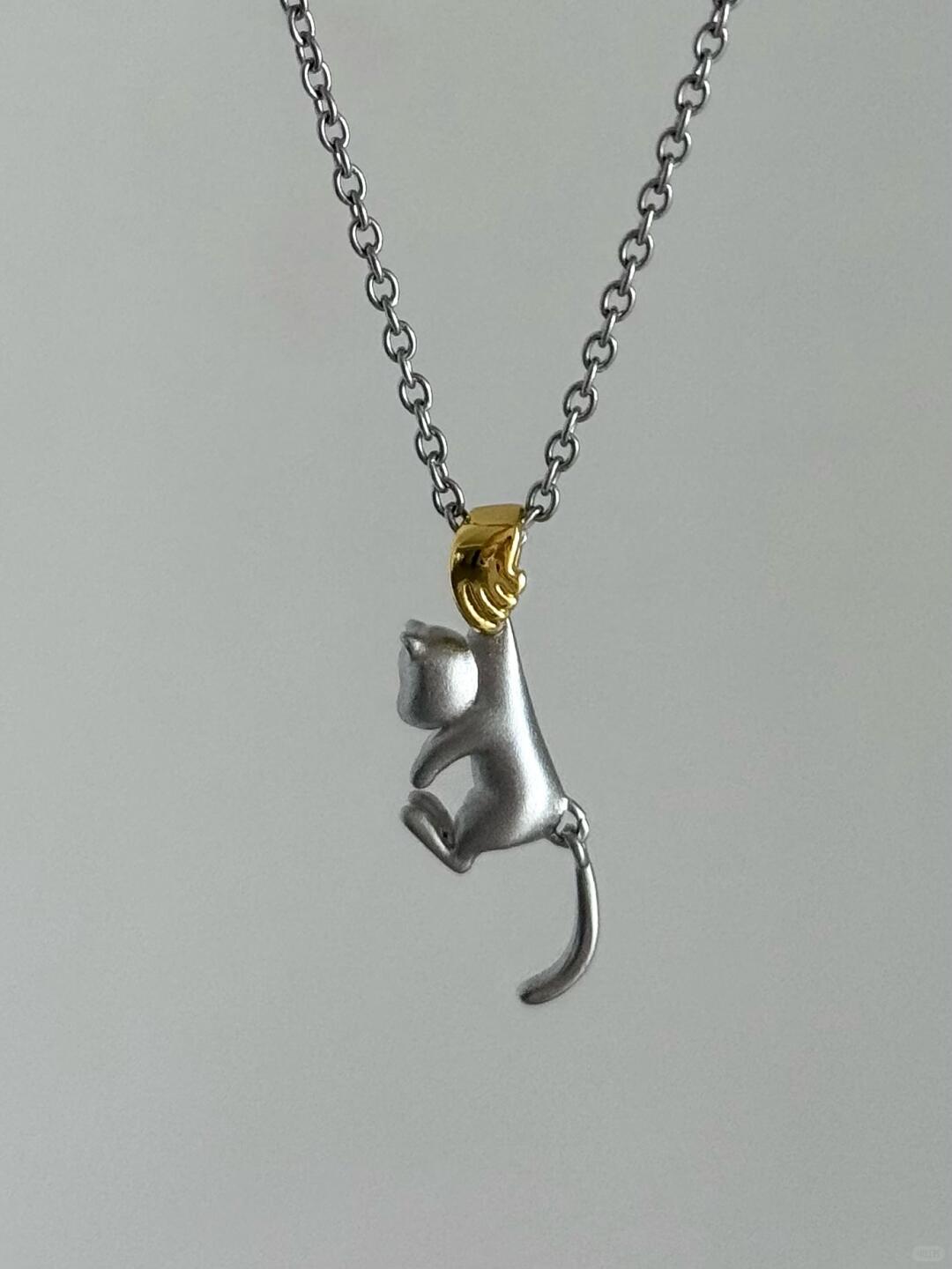 Hide-and-Seek | Playful Kitten Pendant Necklace (Y2K Limited)