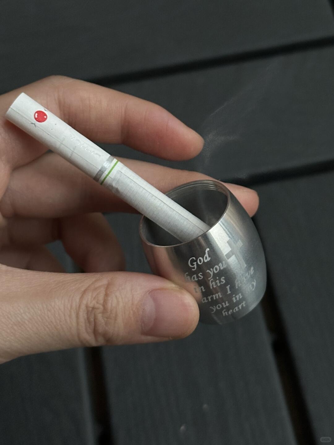 This Grey Is Too Sophisticated | Portable Silver-Grey Ash Tray