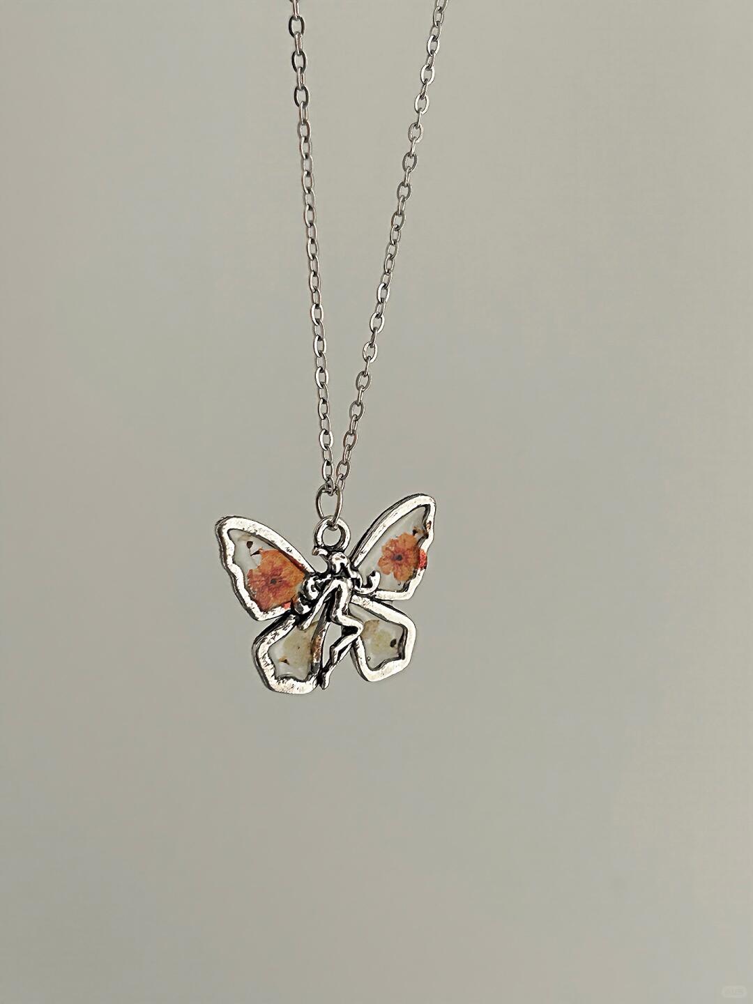 Sphenoid Girl Necklace | Vintage Butterfly Soul & Poetic Design (Limited Edition)