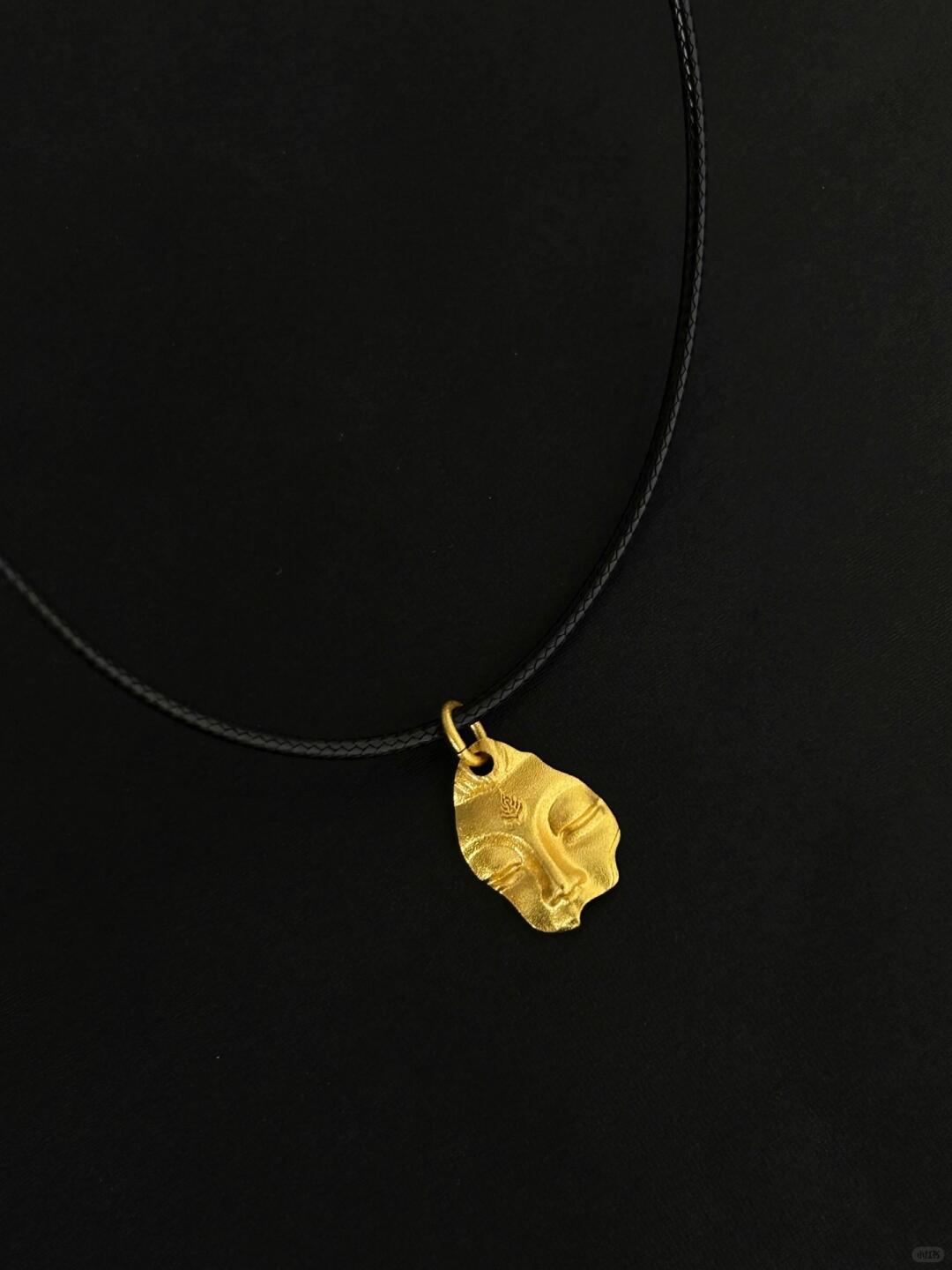 Koan Verse | Illusion & Silence Guanyin Necklace (Y2K Limited)