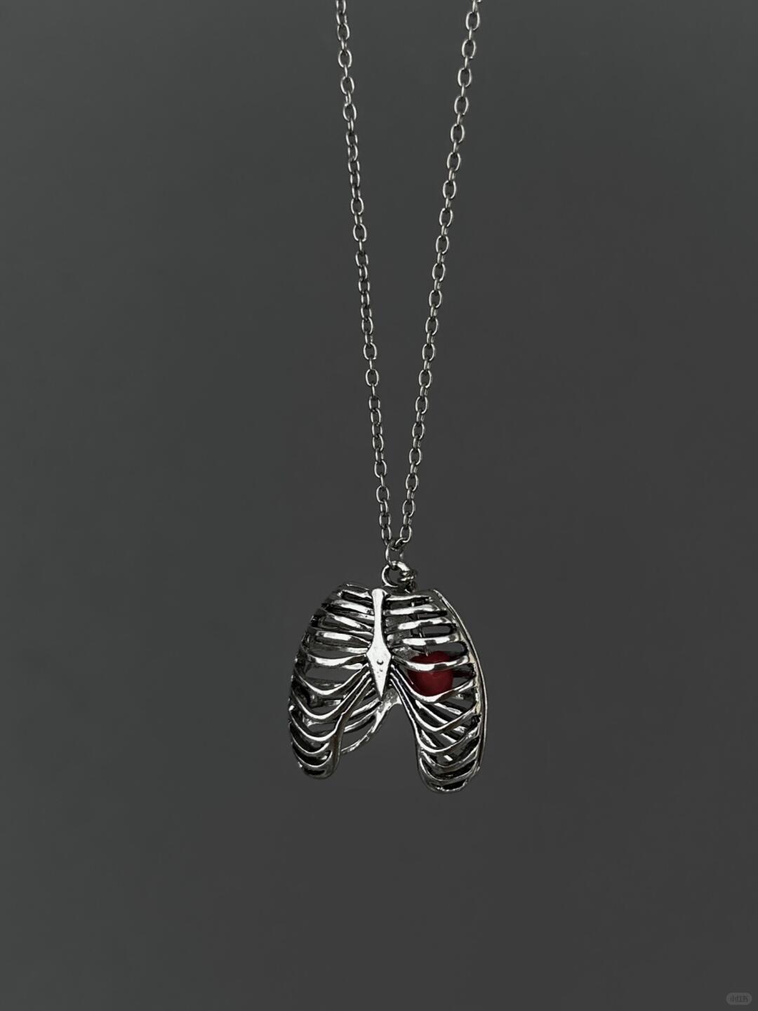 Warm Heart Necklace | Gothic Elegance & Soulful Design (Limited Edition)