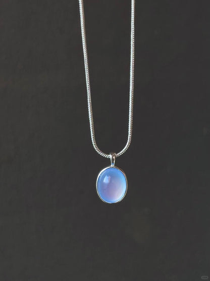 And Leaves the World to Darkness and to Me | Twilight Divide Necklace