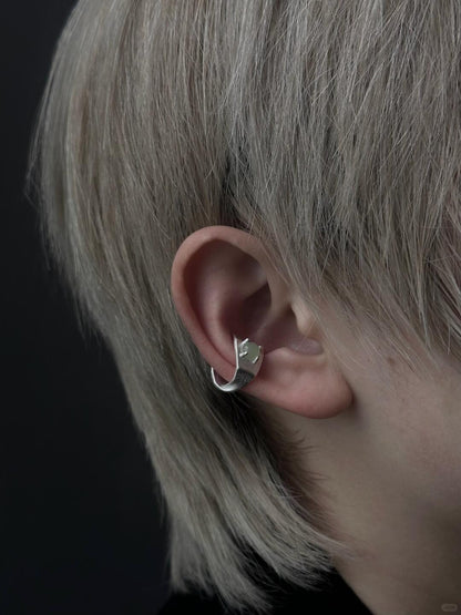 Green Is the Heart of Spring | Oakmoss Minimalist Ear Cuff
