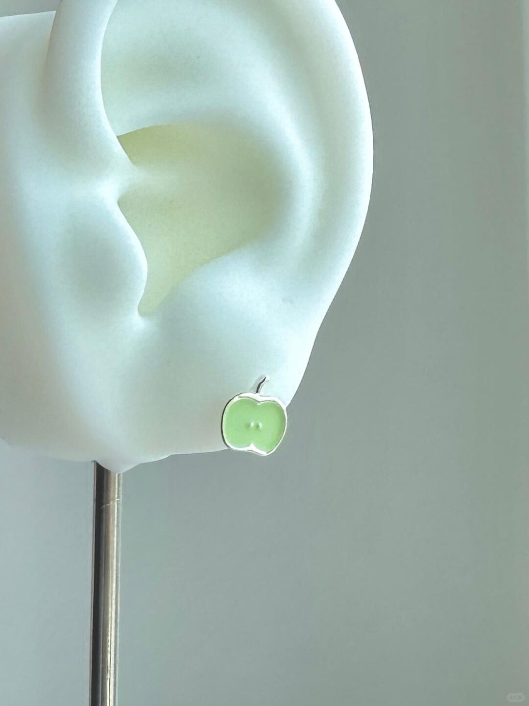 Green Apple Paradise | Tangy Summer Apple Stud Earrings (Y2K Limited)