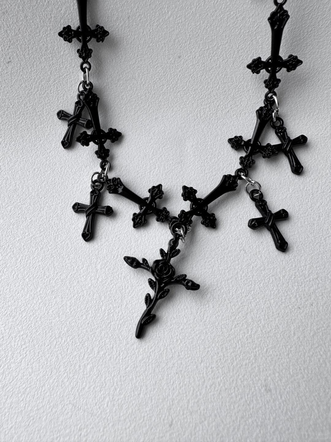 Rosette Cross Necklace | Gothic Elegance & Poetic Design (Limited Edition)