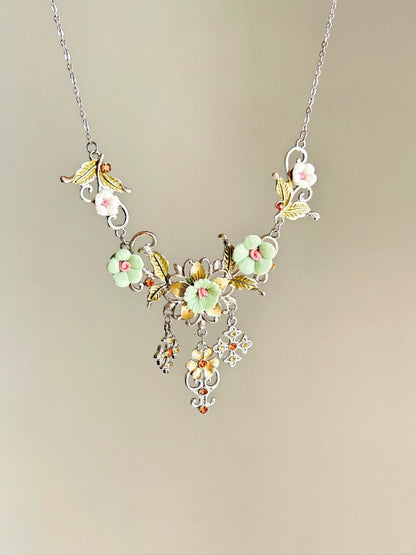 Flower Note Necklace | Vintage Elegance & Poetic Charm (Limited Edition)