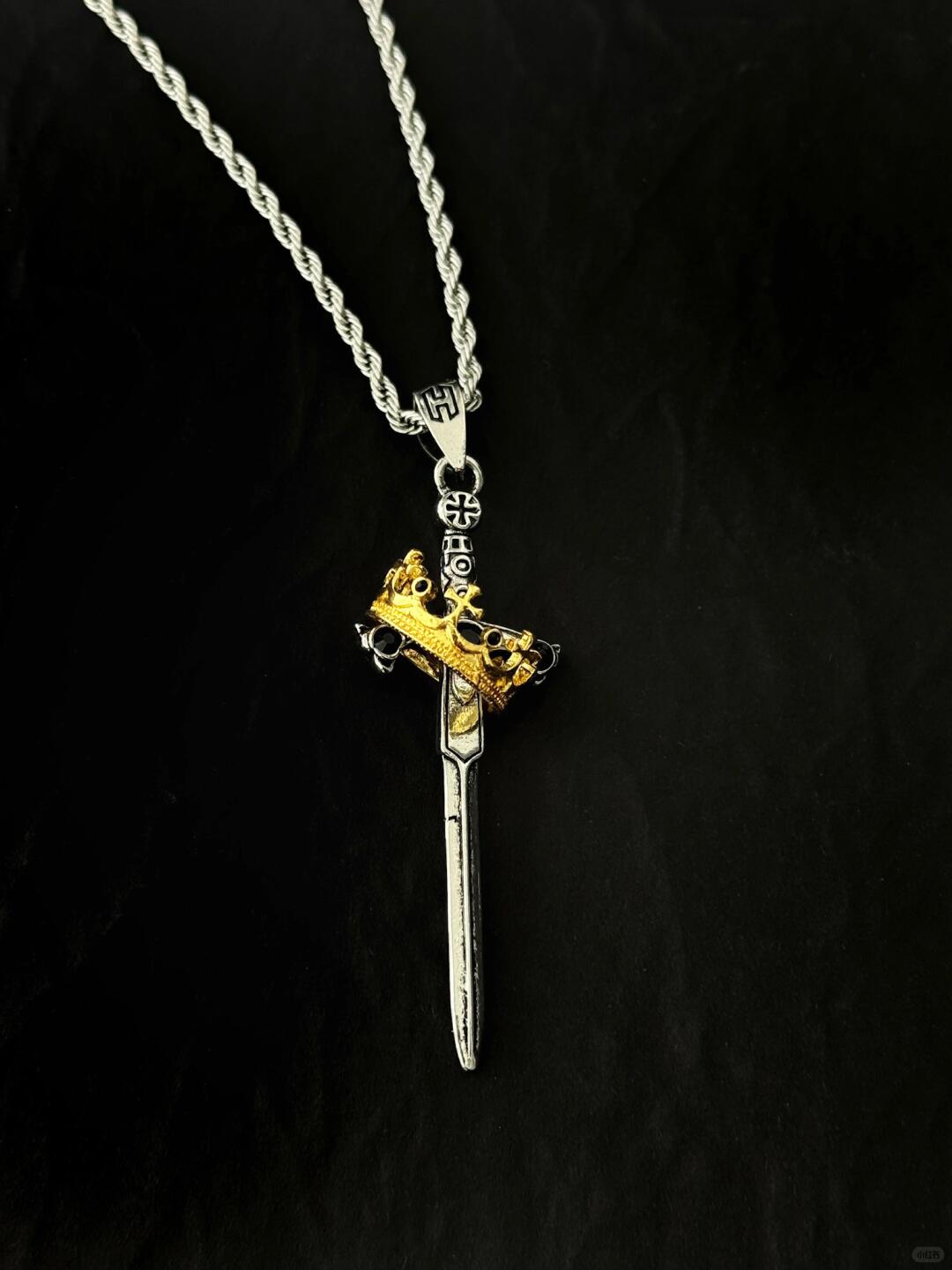 Thorn Crown Necklace | Gothic Elegance & Power (Limited Edition)