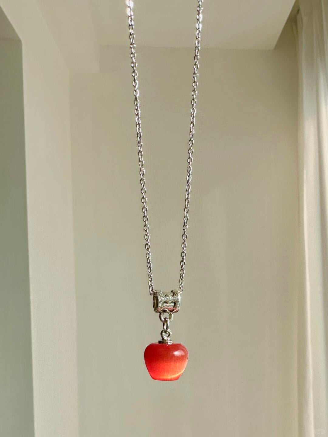 Saturn Pearl Necklace | Cosmic Elegance & Poetic Beauty (Limited Edition)