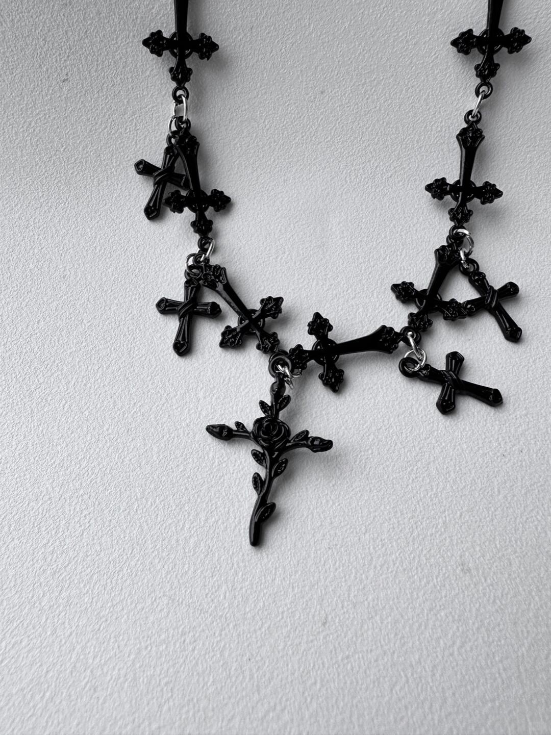 Rosette Cross Necklace | Gothic Elegance & Poetic Design (Limited Edition)