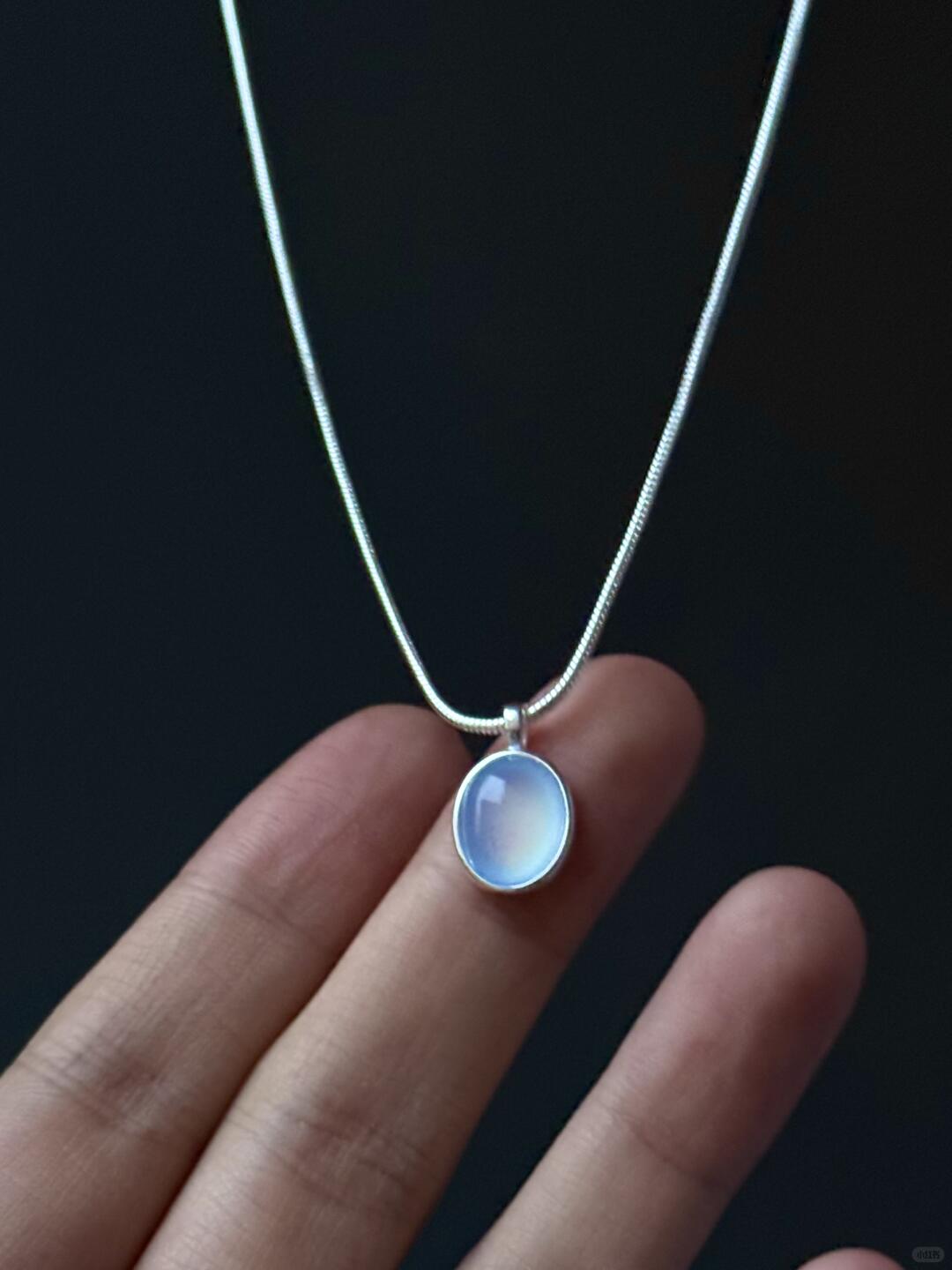 And Leaves the World to Darkness and to Me | Twilight Divide Necklace