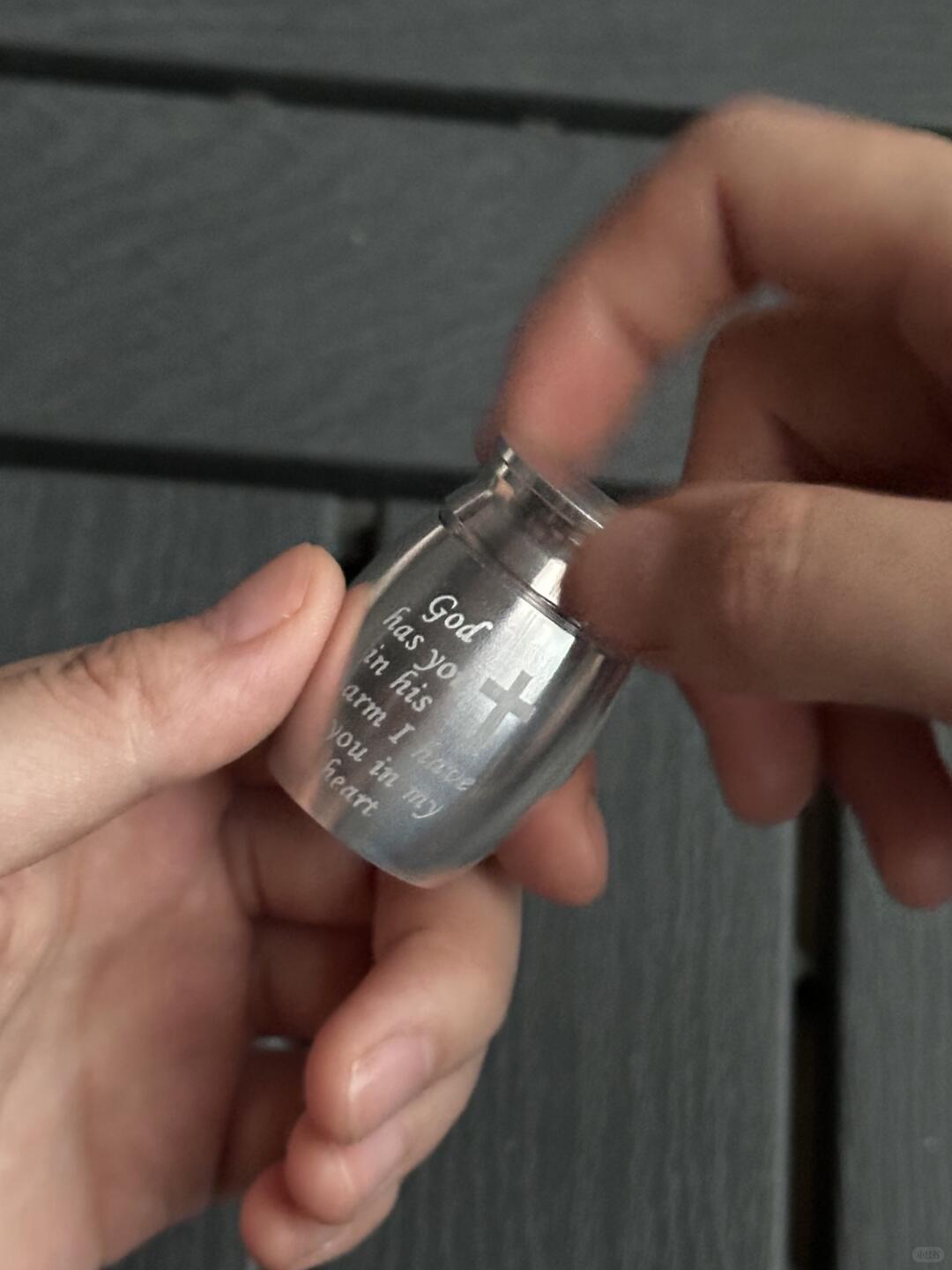 This Grey Is Too Sophisticated | Portable Silver-Grey Ash Tray