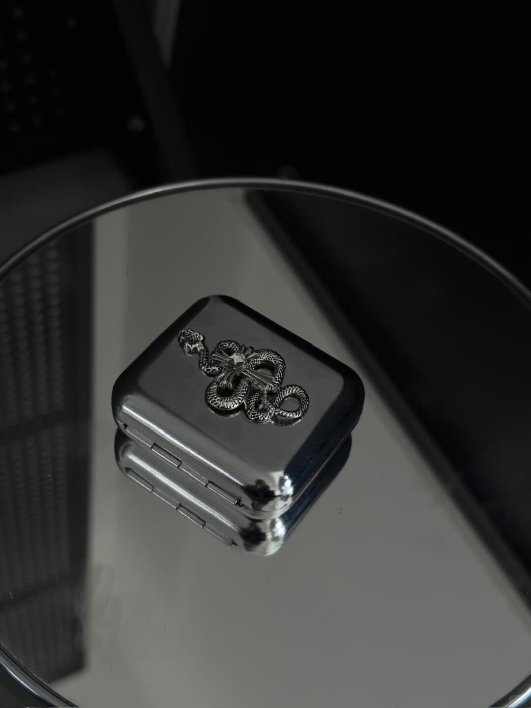Memento Ashtray | Portable Y2K Nostalgia Gift
