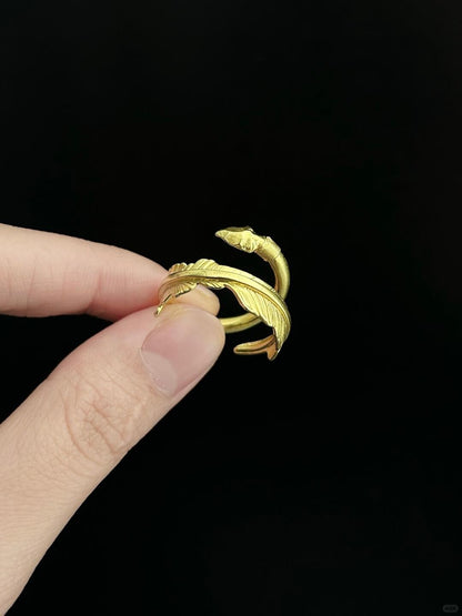 Levioso | Platform 9¾ Levitation Spell Ring (Y2K Limited)
