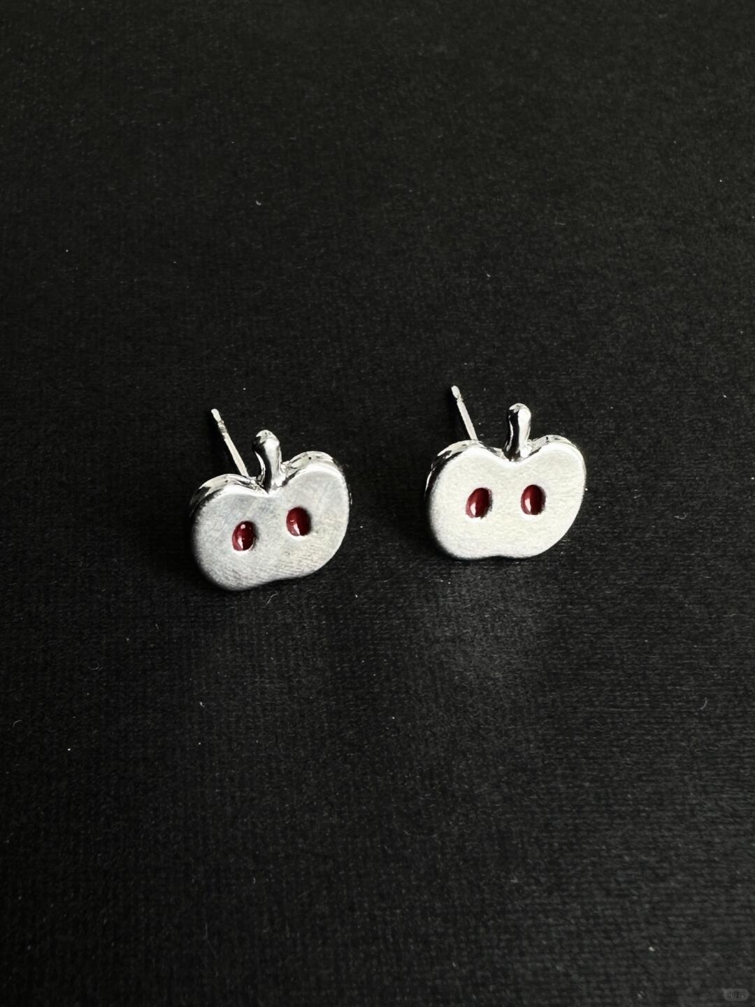 Apple Heart Earrings | Poetic Elegance & Autumn Charm (Limited Edition)