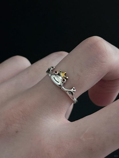 Crown’s Secret Key | Monarchical Gaze Statement Ring (Y2K Limited)