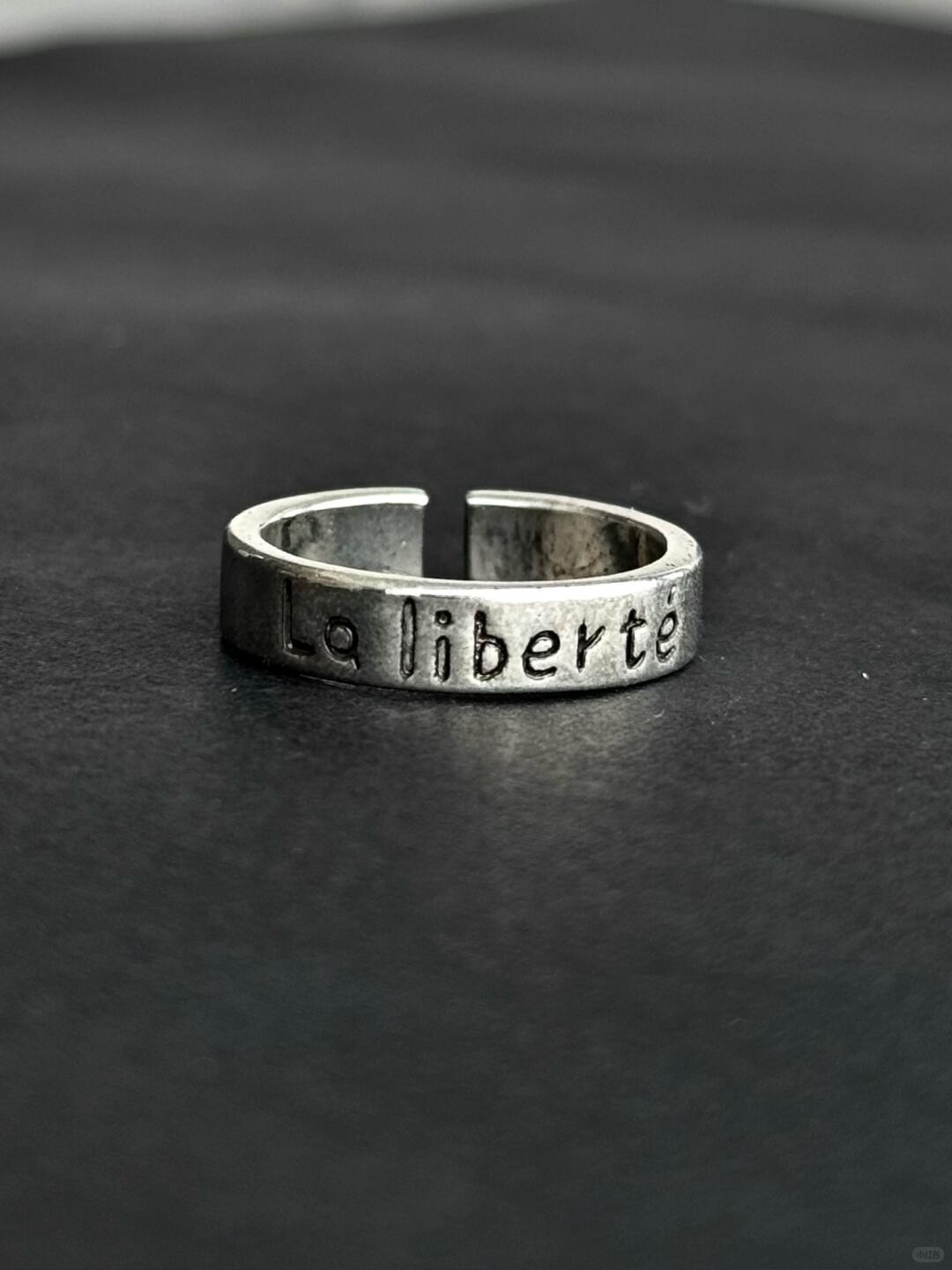 LA LIBERTÉ | Freedom & Truth Statement Ring (Y2K Limited)