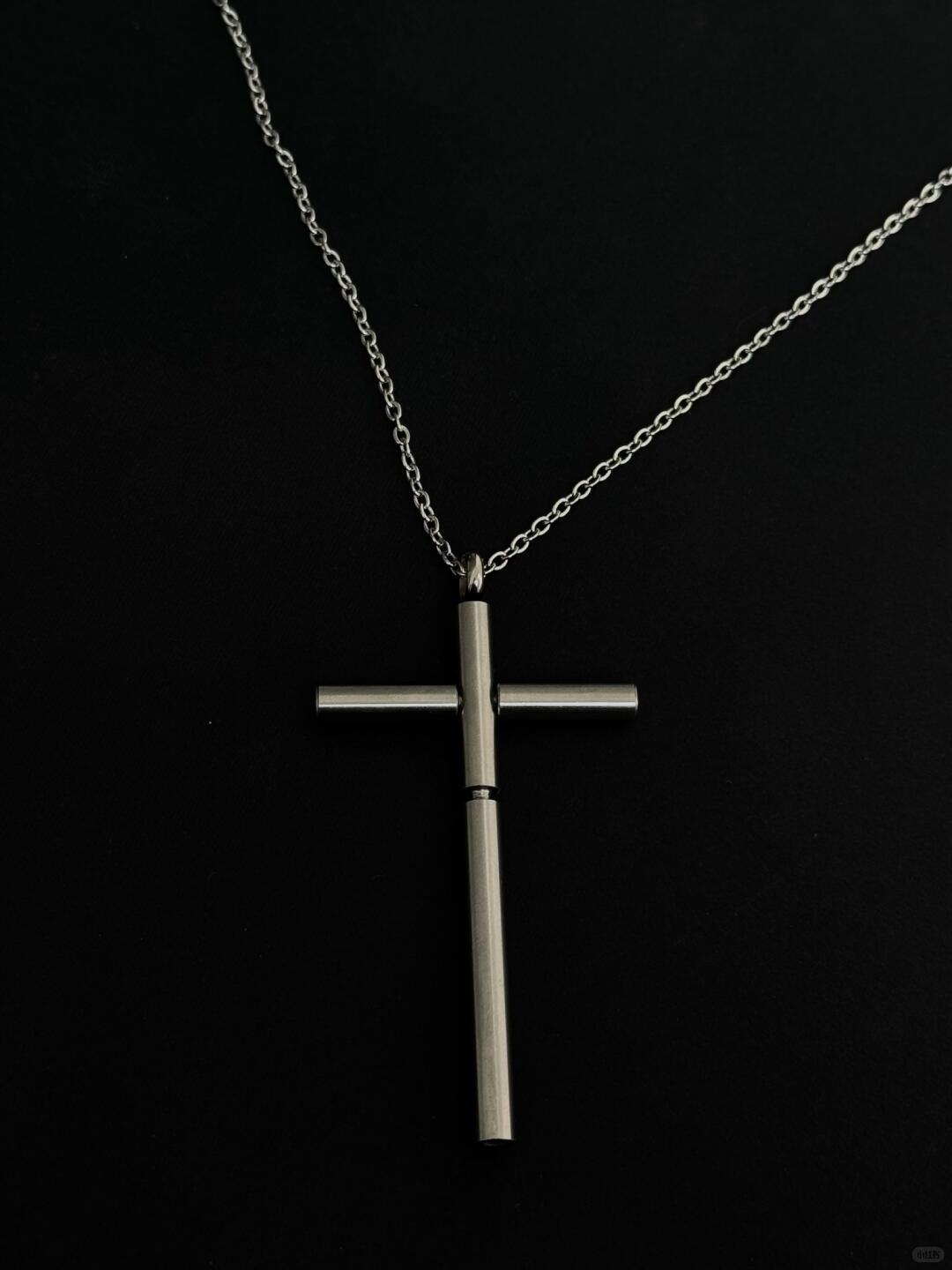 Hidden Blade Cross Necklace | Gothic Portable Knife Pendant for Urban Edge