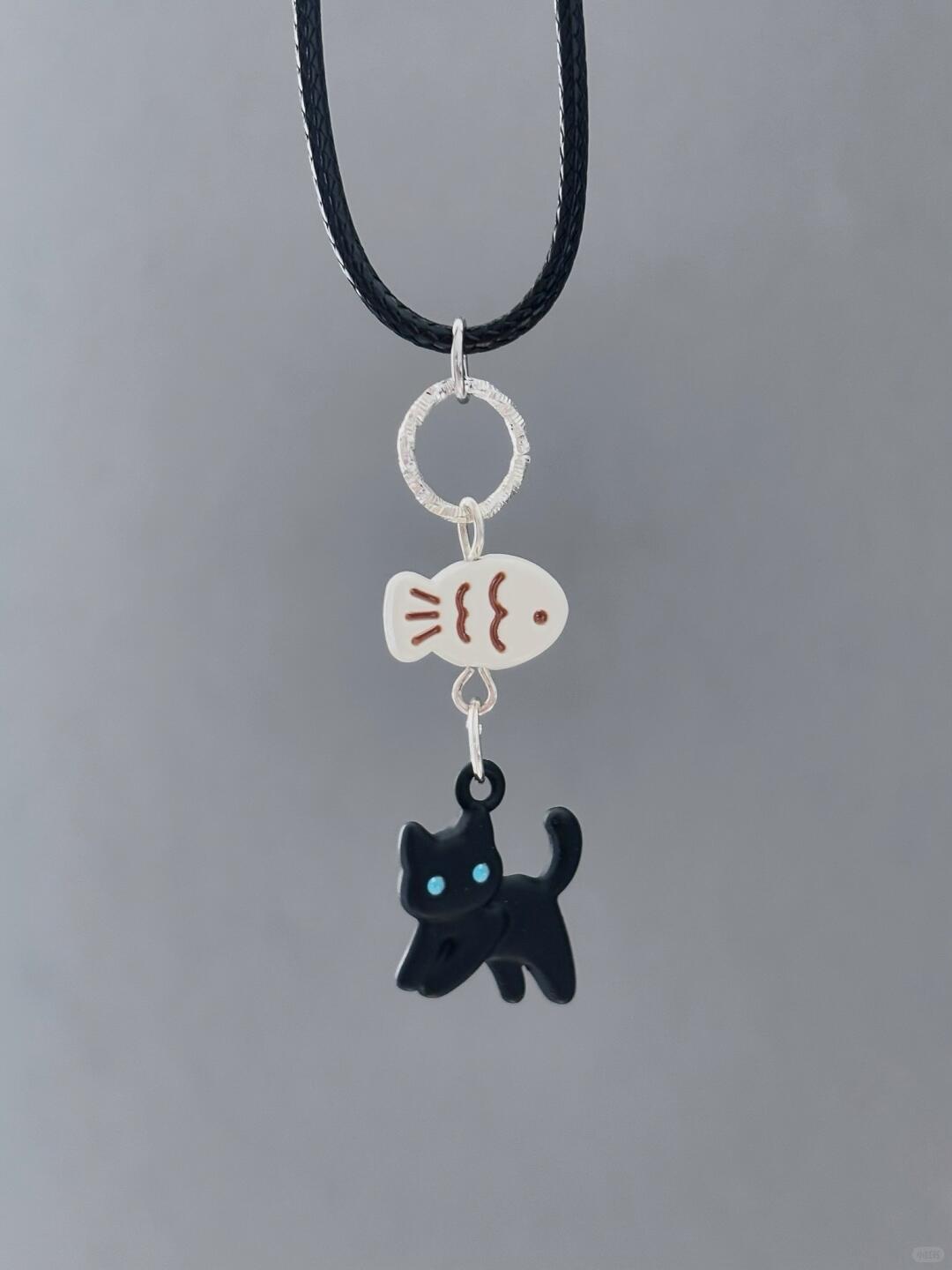 Fishwhisker Necklace | Playful Cat Charm & Whimsical Design (Limited Edition)